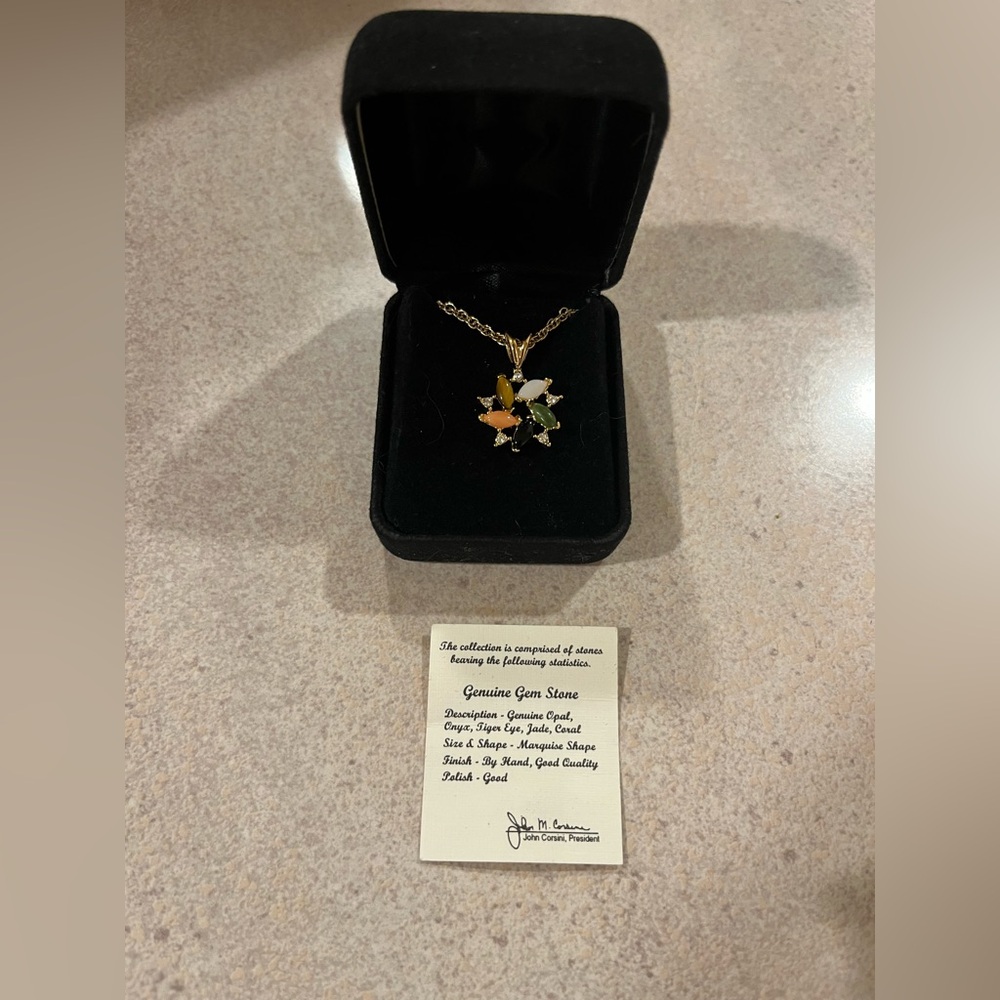 Uncas Gold and Multicolor Gem Crystal Necklace NiB - Picture 2 of 3